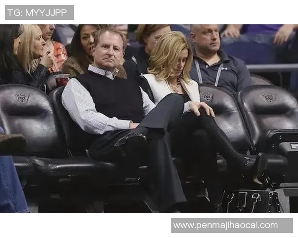 热搜榜第一!巴黎因一举动刷屏全网 热搜榜第一!巴黎因一举动刷屏全网